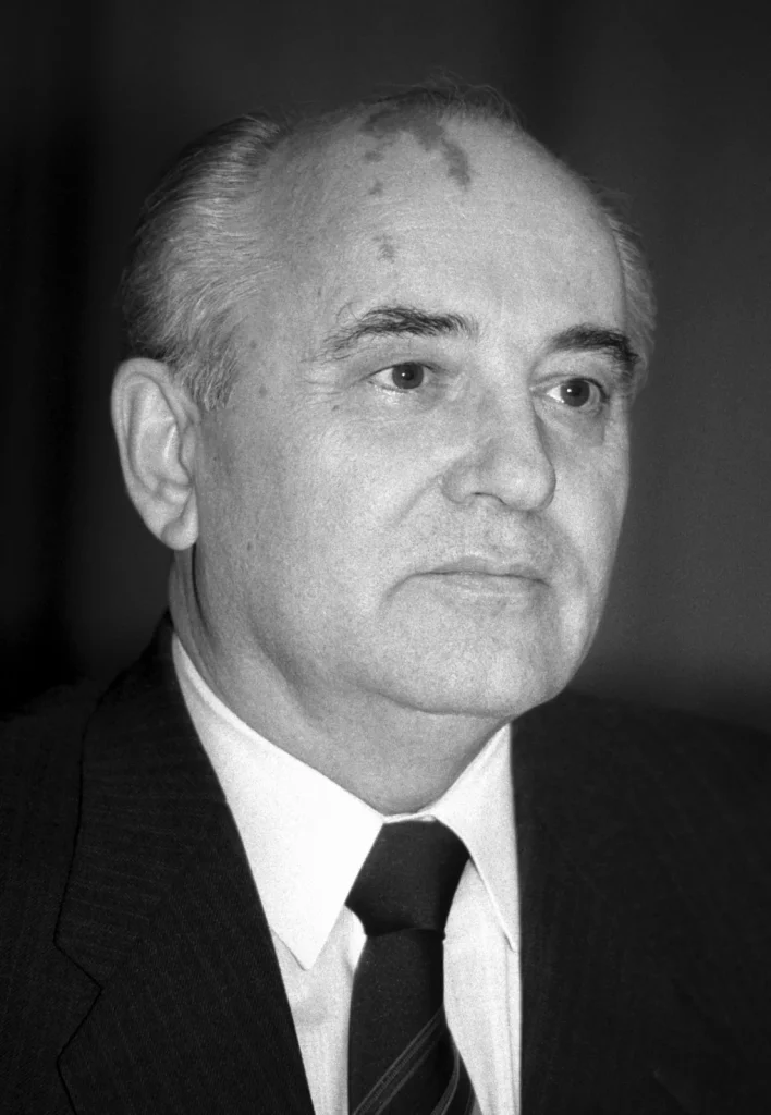 Портрет президента СССР Михаила Горбачёва, октябрь 1991 года