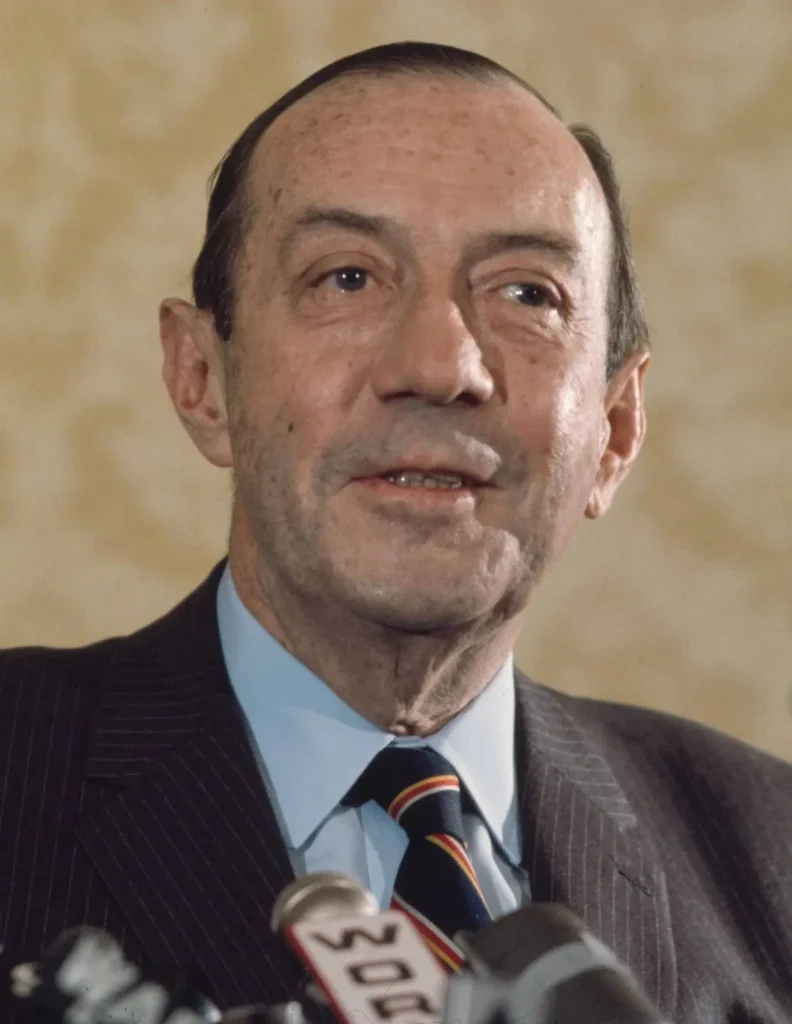 Роберт Вагнер — мэр Нью-Йорка в ночь блэкаута (снимок около 1970 года)