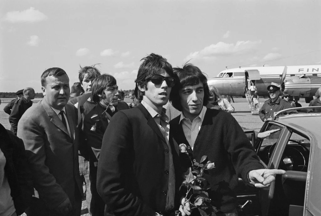 The Rolling Stones в 1965 году. В ноябре их «Get Off of My Cloud» возглавляла Billboard Hot 100