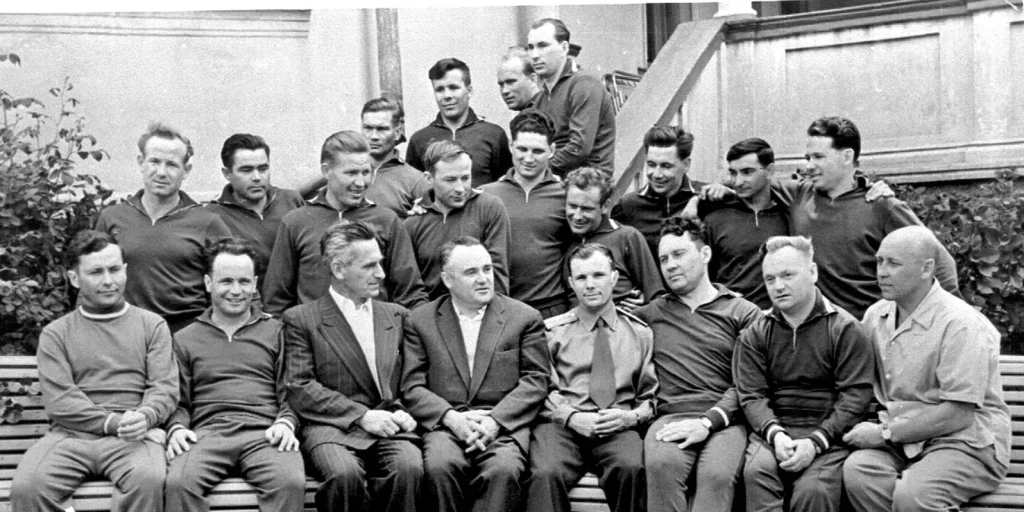 Первый отряд советских космонавтов с Сергеем Королёвым, 1961 год