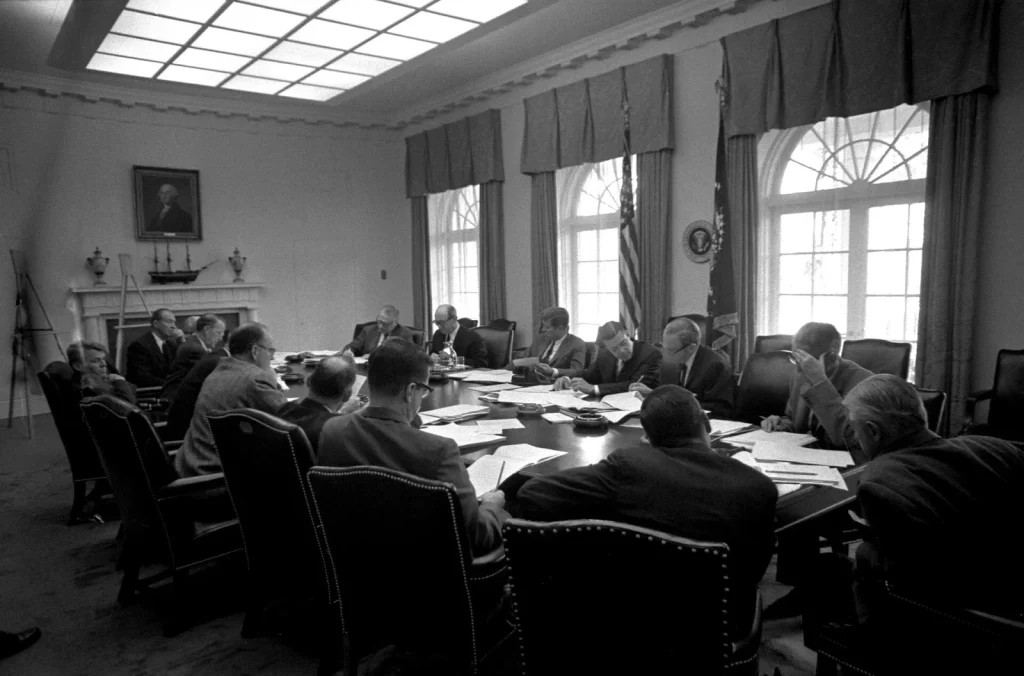 Заседание ExComm в Кабинетном зале Белого дома, 29 октября 1962 года