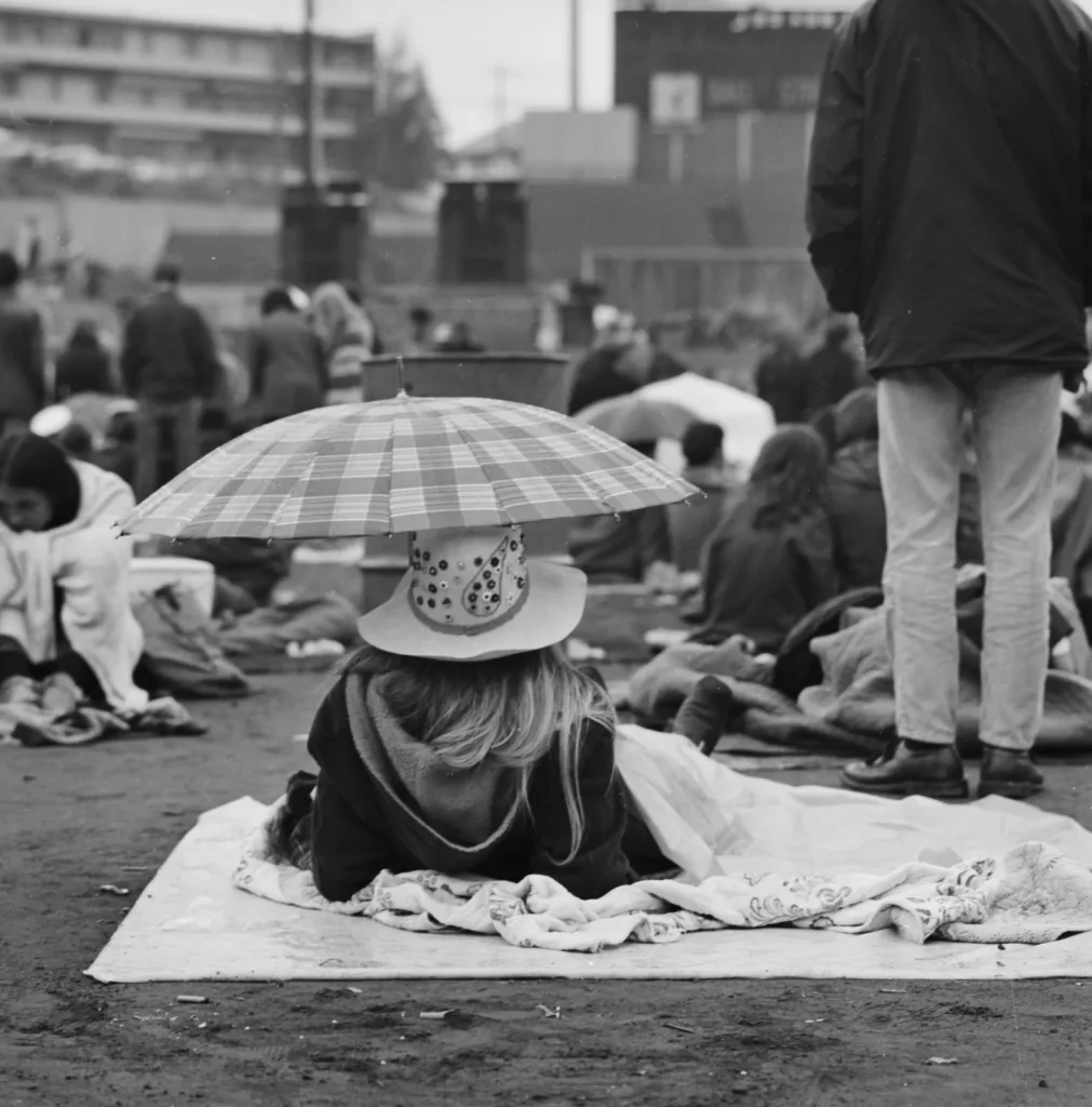 Публика на стадионе «Сикс» в Сиэтле 26 июля 1970 года, последний концерт Хендрикса в родном городе