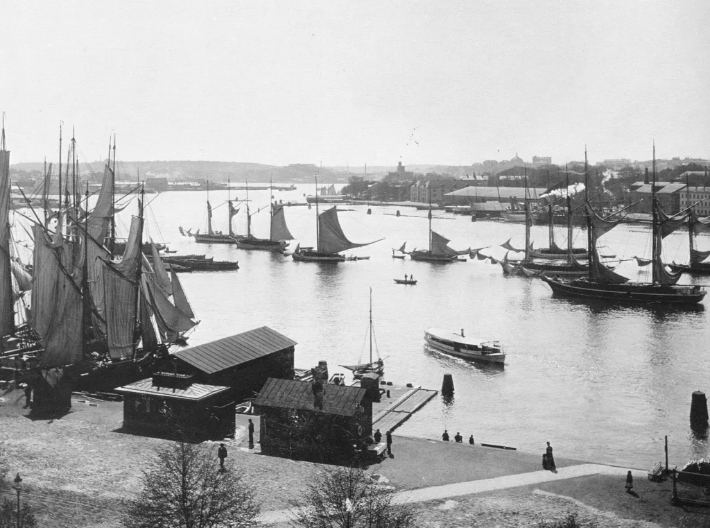 Залив Нюбрувикен в Стокгольме в 1900 году