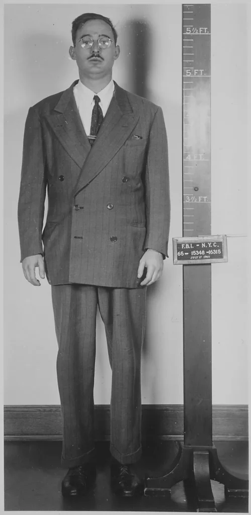 Фото Юлиуса Розенберга при аресте, ФБР, 17 июля 1950 года