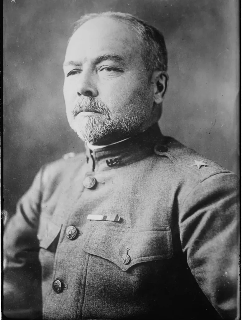 Генерал Фредерик Фанстон в форме, портрет 1910 года