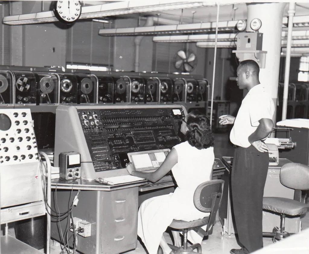 Операторы за UNIVAC I в Бюро переписи США, около 1960 года