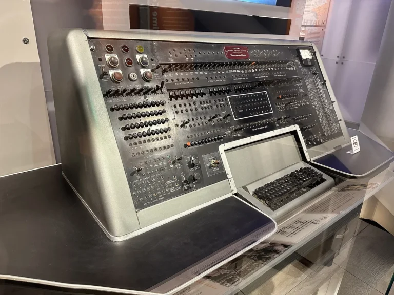 UNIVAC I в экспозиции Музея компьютерной истории, 2014 год