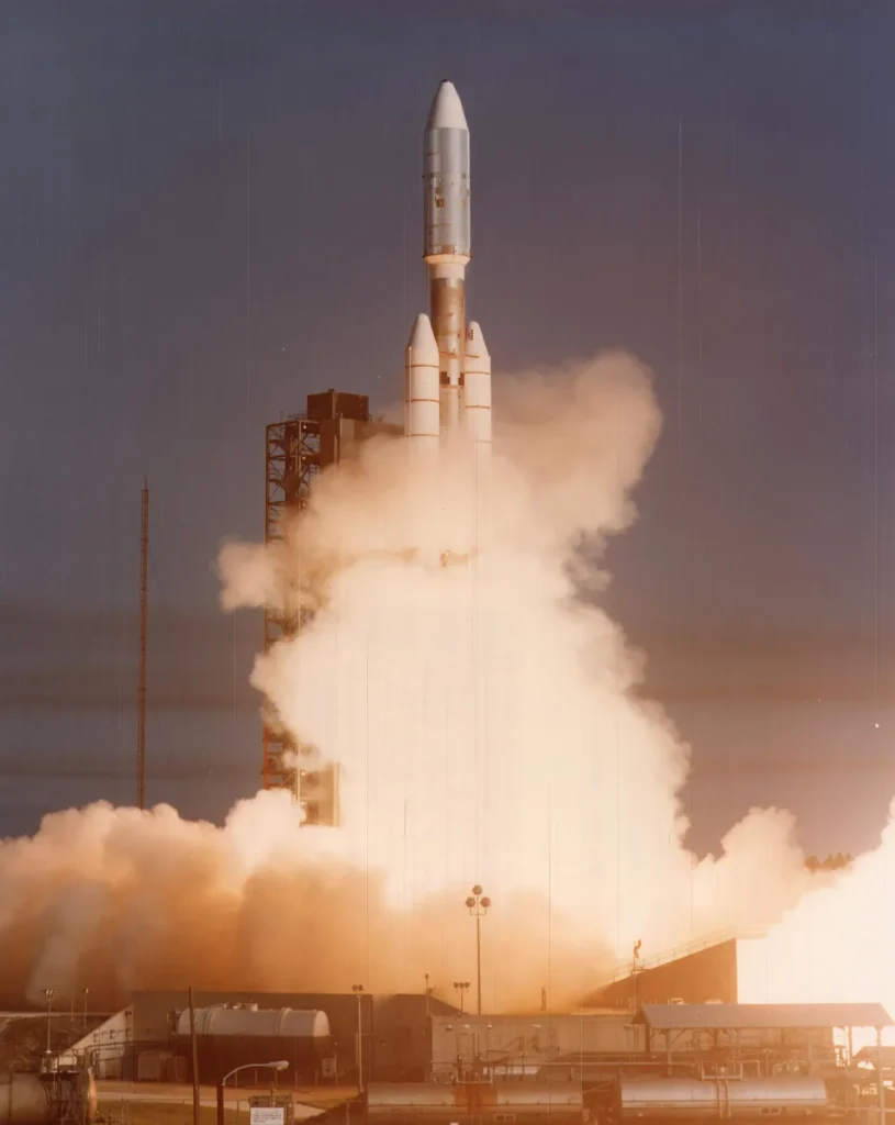 Старт Вояджера-1 с мыса Канаверал, 5 сентября 1977 года