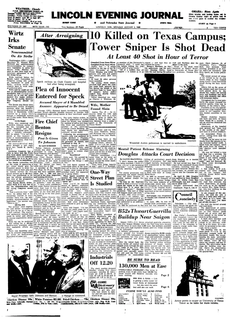 Чарльз Уитмен, техасский снайпер: первая полоса газеты Lincoln Evening Journal 1 августа 1966 года о стрельбе с башни в Остине